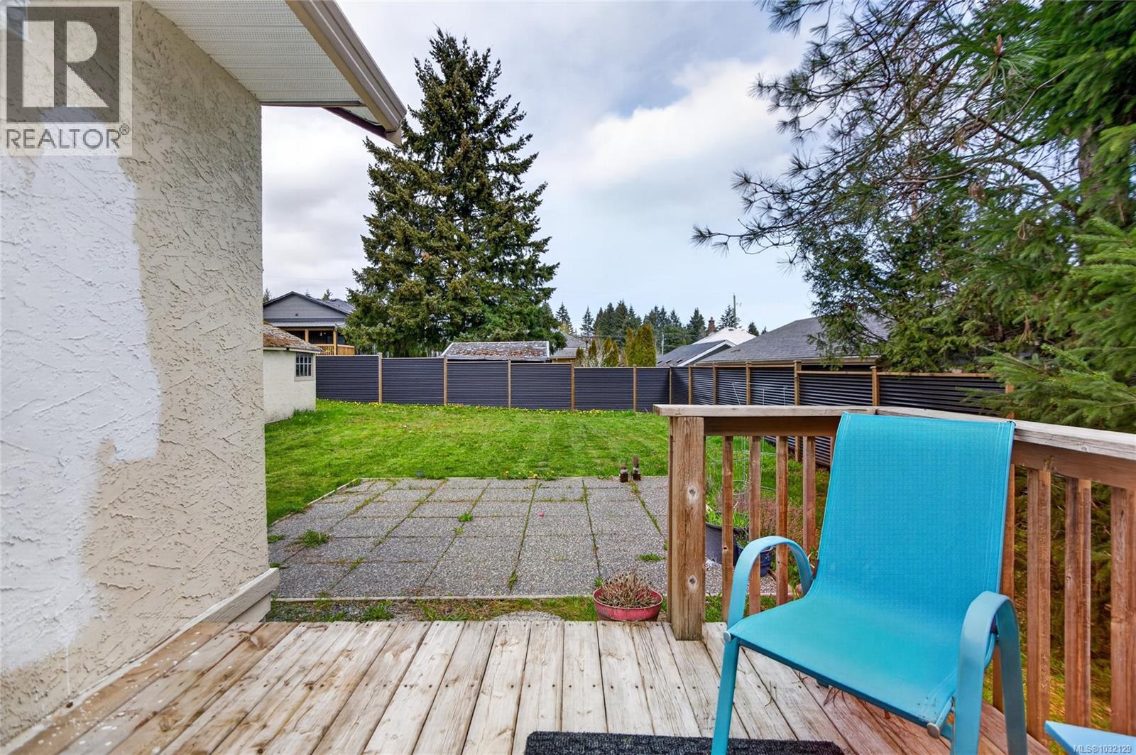 2818 Maryport Ave, Cumberland, British Columbia  V0R 1S0 - Photo 39 - 1032129