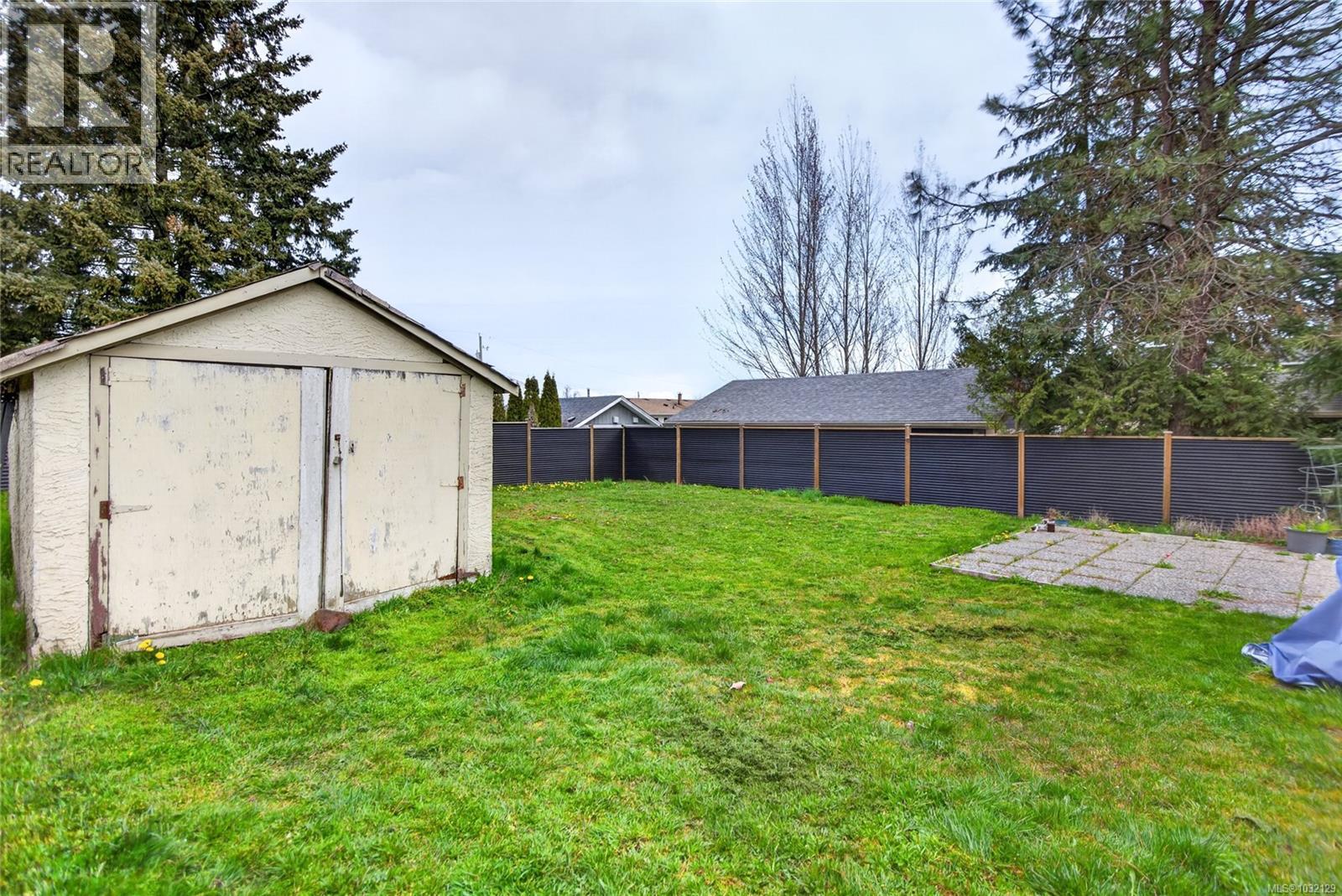 2818 Maryport Ave, Cumberland, British Columbia  V0R 1S0 - Photo 42 - 1032129