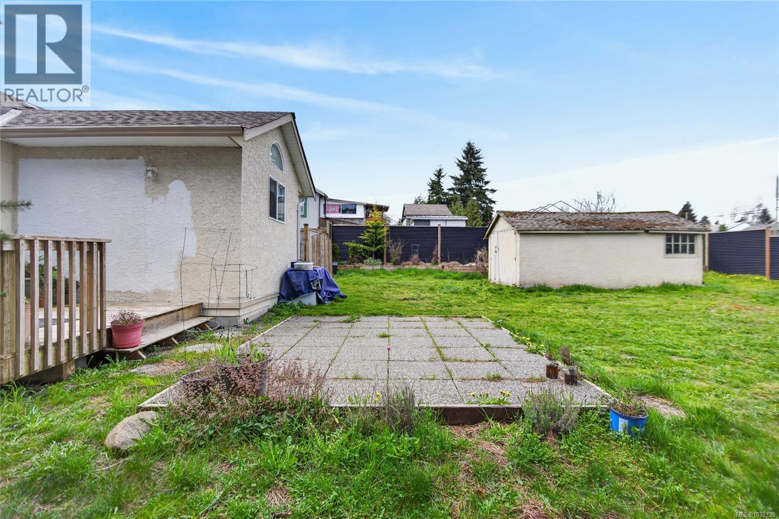 2818 Maryport Ave, Cumberland, British Columbia  V0R 1S0 - Photo 36 - 1032129