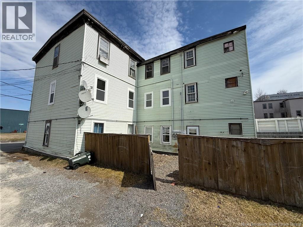25 Meadow Street, Saint John, New Brunswick  E2K 4E9 - Photo 3 - NB137779