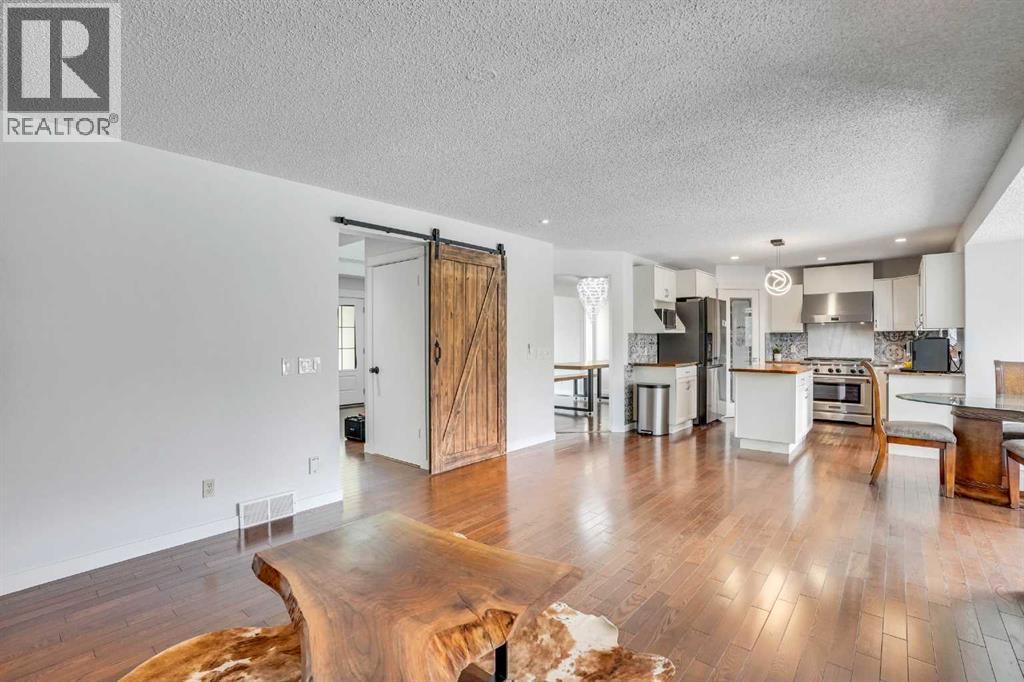 73 Riverview Close SE, Calgary, Alberta  T2C 4C5 - Photo 16 - A2288288