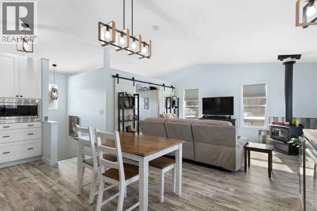 32537b Highway 760 Highway, Rural Mountain View County, Alberta  T0M 1X0 - Photo 24 - A2289851