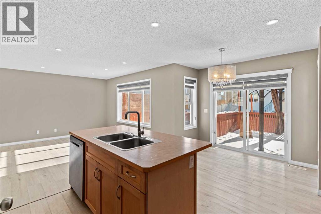 138 Saddlecrest Park NE, Calgary, Alberta  T3J 5L5 - Photo 17 - A2290020