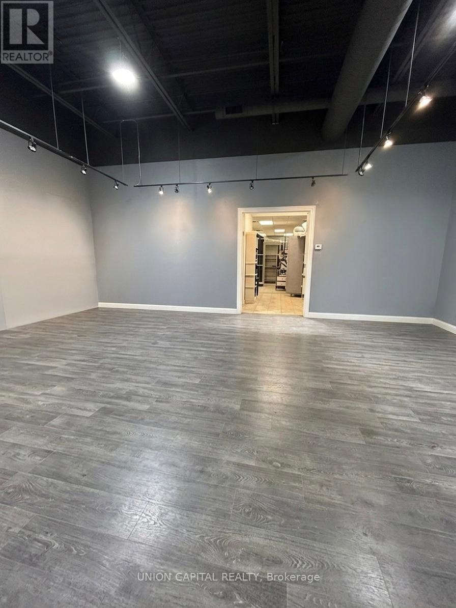 34 - 20 Wertheim Court, Richmond Hill, Ontario  L4B 3A8 - Photo 9 - N12834006