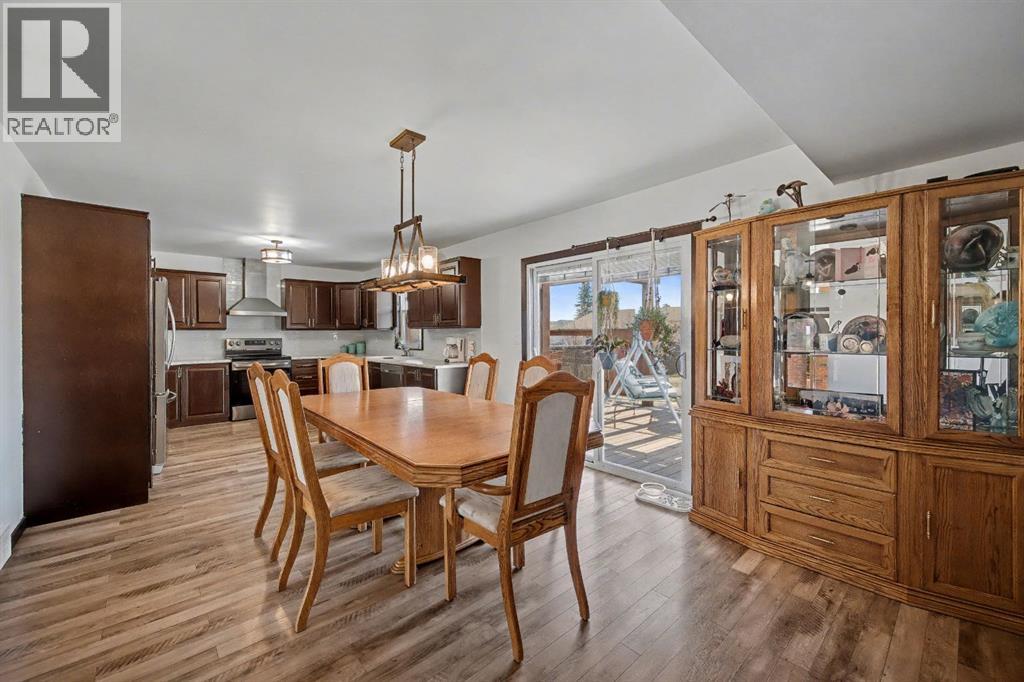 677 Wallace Drive, Carstairs, Alberta  T0M 0N0 - Photo 11 - A2303611