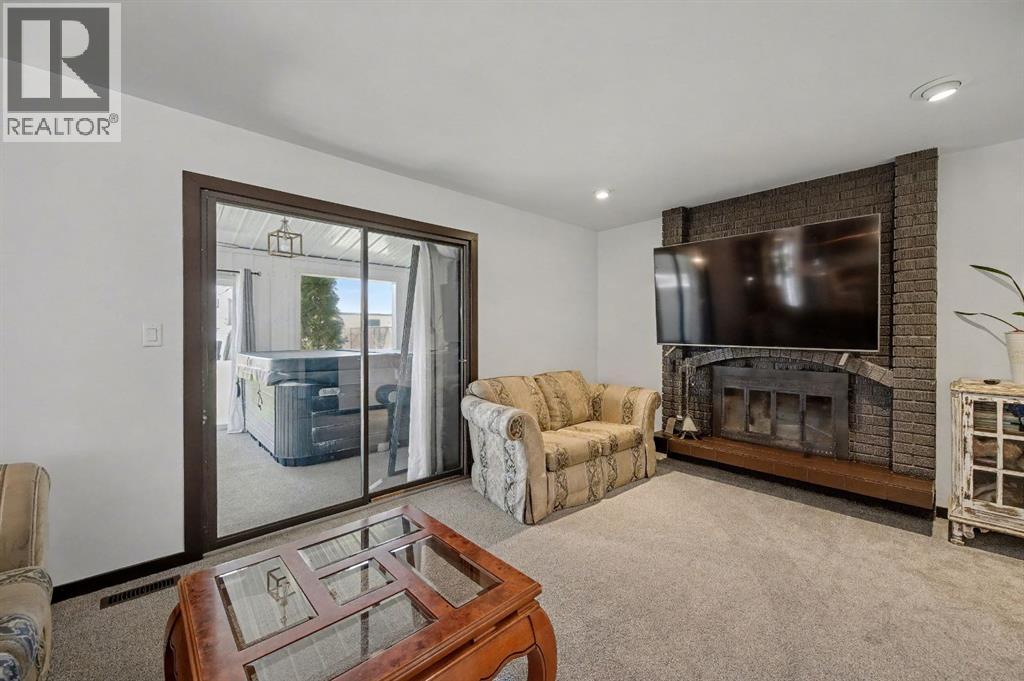 677 Wallace Drive, Carstairs, Alberta  T0M 0N0 - Photo 15 - A2303611