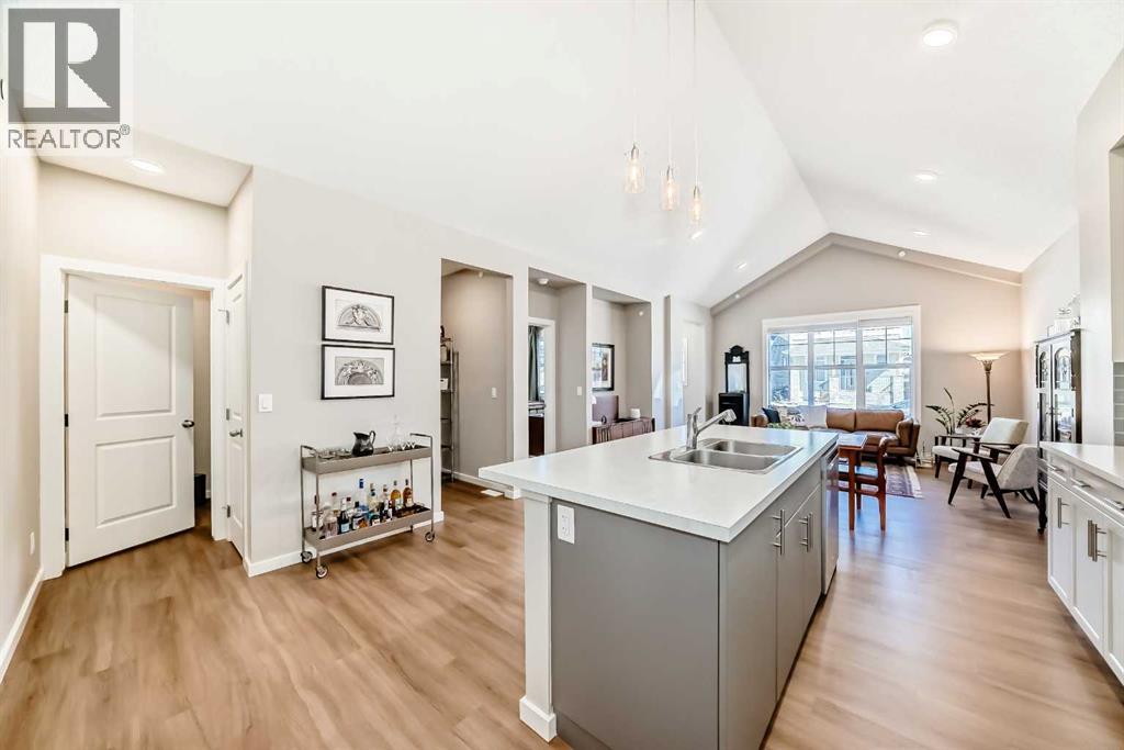 277 Lucas Avenue NW, Calgary, Alberta  T3P 1S3 - Photo 5 - A2303719