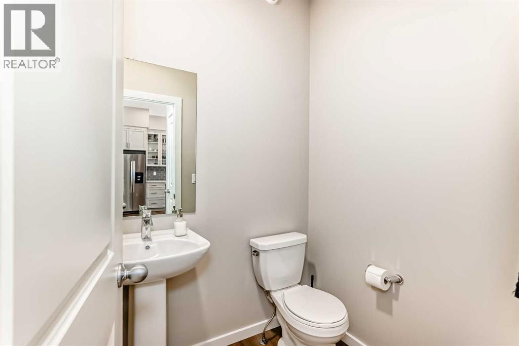 277 Lucas Avenue NW, Calgary, Alberta  T3P 1S3 - Photo 12 - A2303719