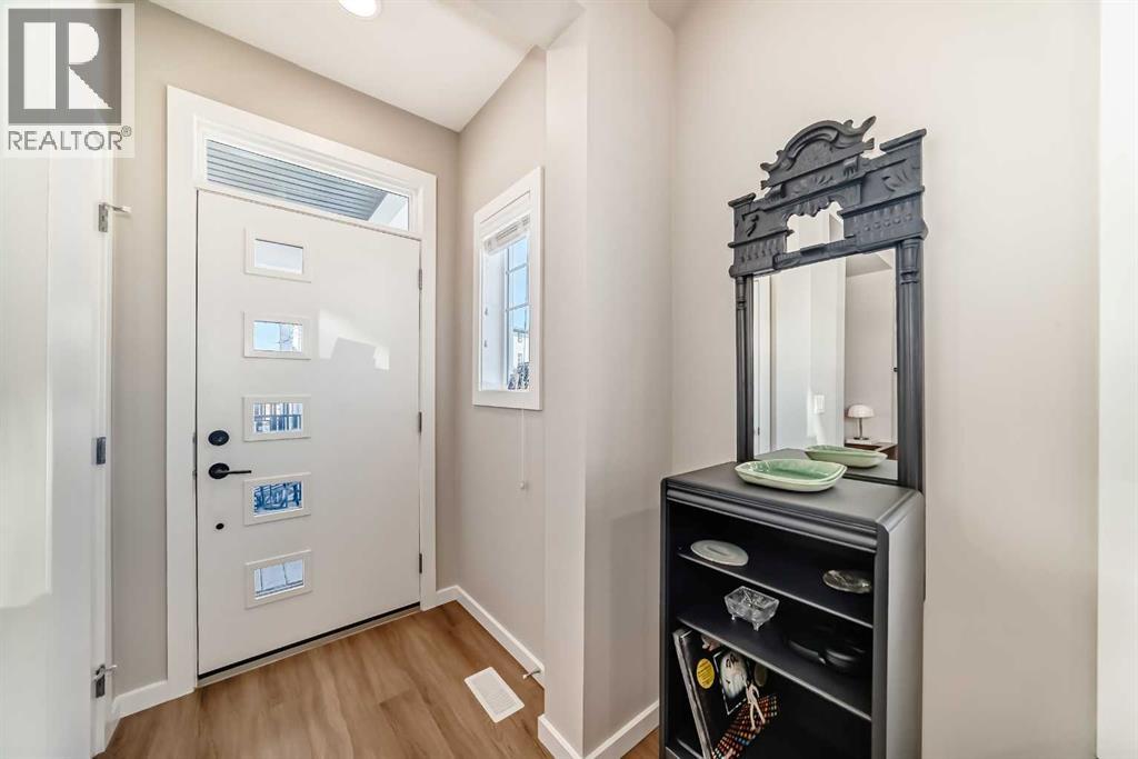 277 Lucas Avenue NW, Calgary, Alberta  T3P 1S3 - Photo 2 - A2303719