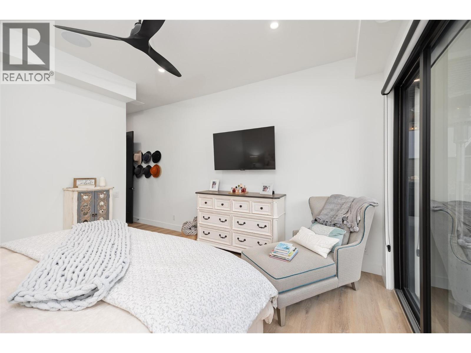 415 Hawk Hill Drive, Kelowna, British Columbia  V1W 0B1 - Photo 19 - 10377129