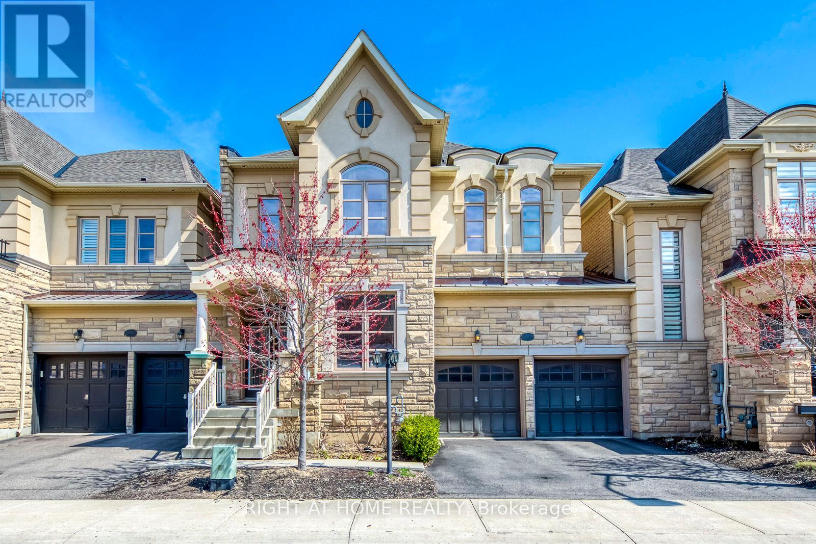 2441 CHATEAU COMMON, Oakville, Ontario