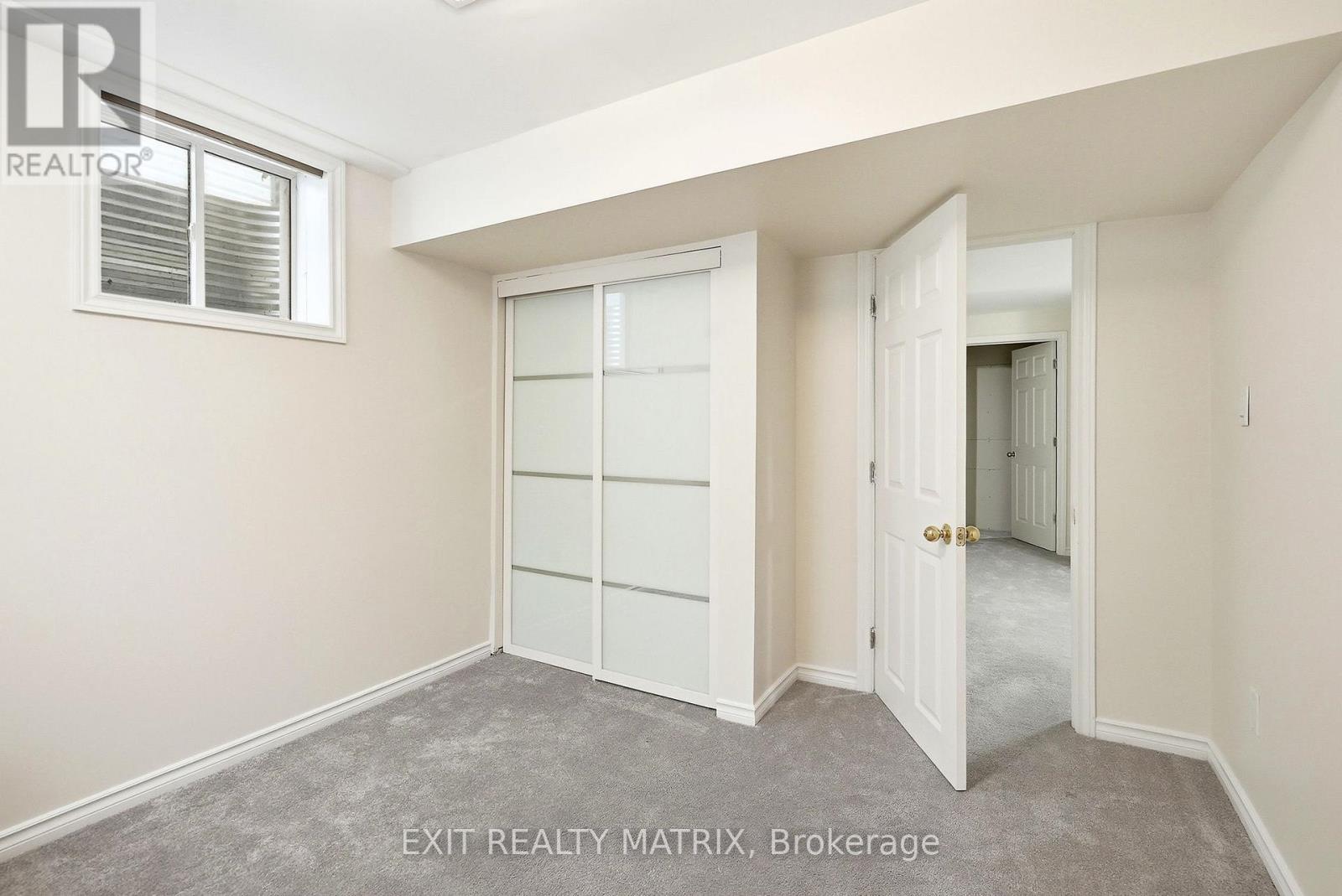 194 Flowing Creek Circle, Ottawa, Ontario  K2M 2R7 - Photo 24 - X12851686