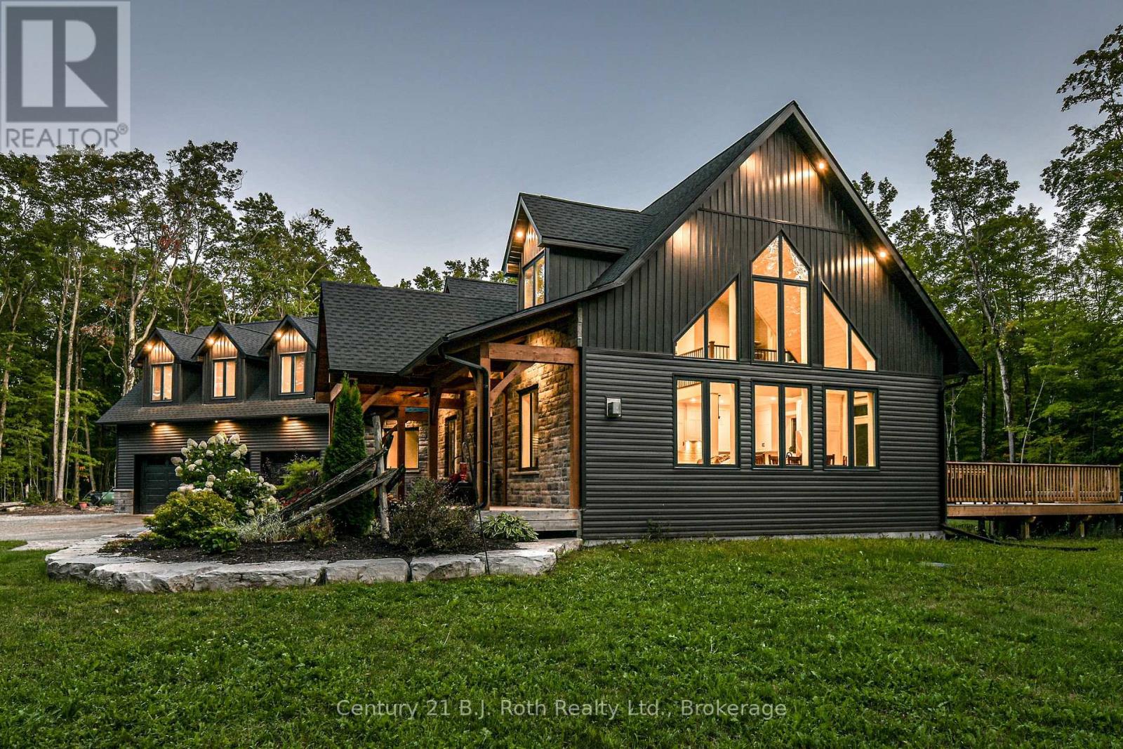 3082 Fairgrounds Road, Severn, Ontario  L3V 0Y2 - Photo 2 - S13036228