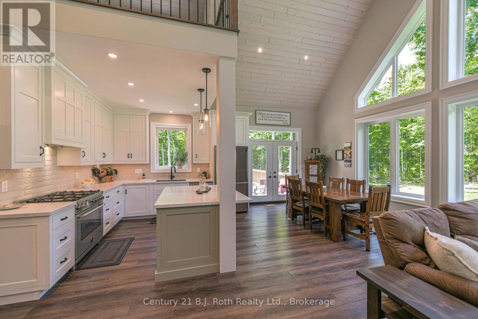 3082 Fairgrounds Road, Severn, Ontario  L3V 0Y2 - Photo 21 - S13036228