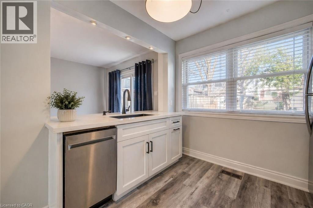 80 Heiman Street, Kitchener, Ontario  N3M 3L6 - Photo 5 - 40823298