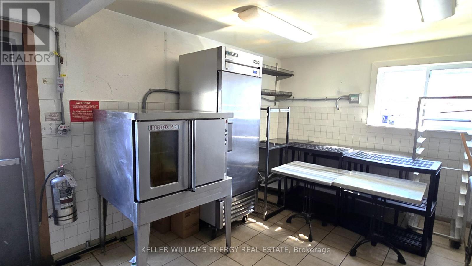 298 Main Street, Prince Edward County, Ontario  K0K 3L0 - Photo 16 - X13036238