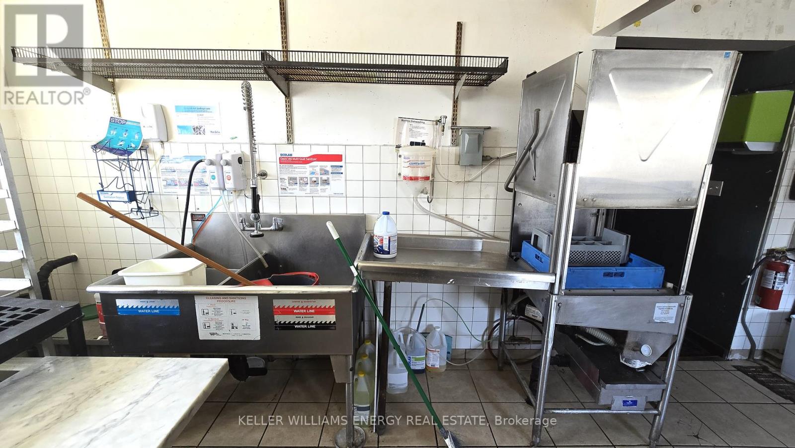 298 Main Street, Prince Edward County, Ontario  K0K 3L0 - Photo 17 - X13036238