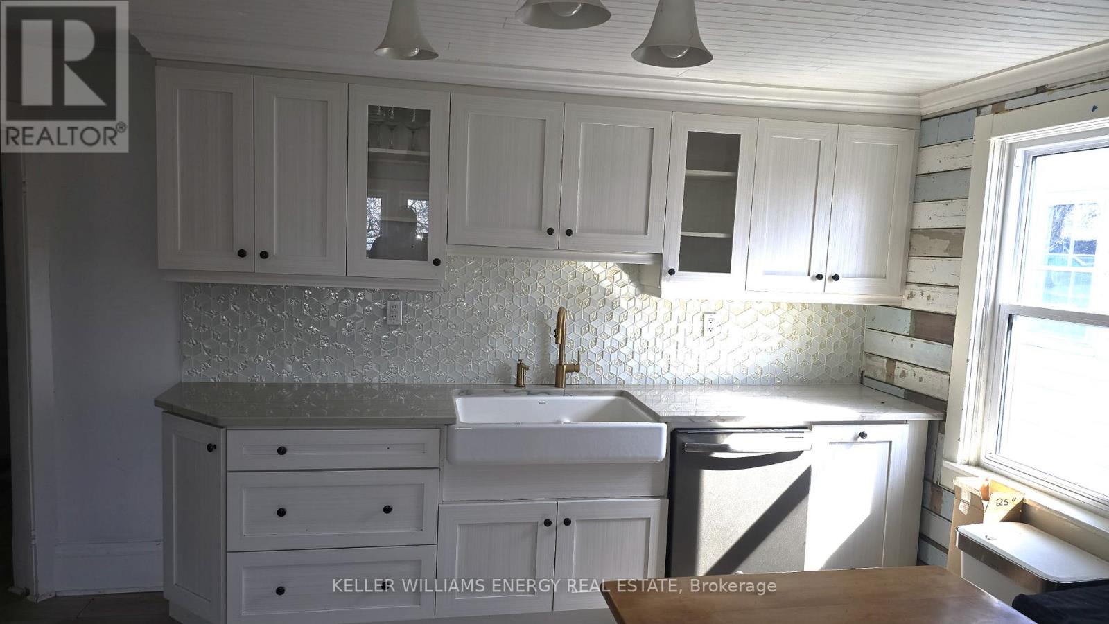 298 Main Street, Prince Edward County, Ontario  K0K 3L0 - Photo 5 - X13036238