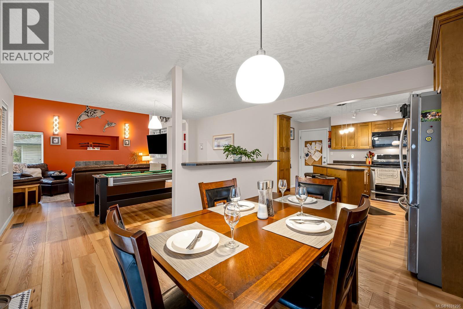 1103 View Pl, Courtenay, British Columbia  V9N 9B6 - Photo 10 - 1031296