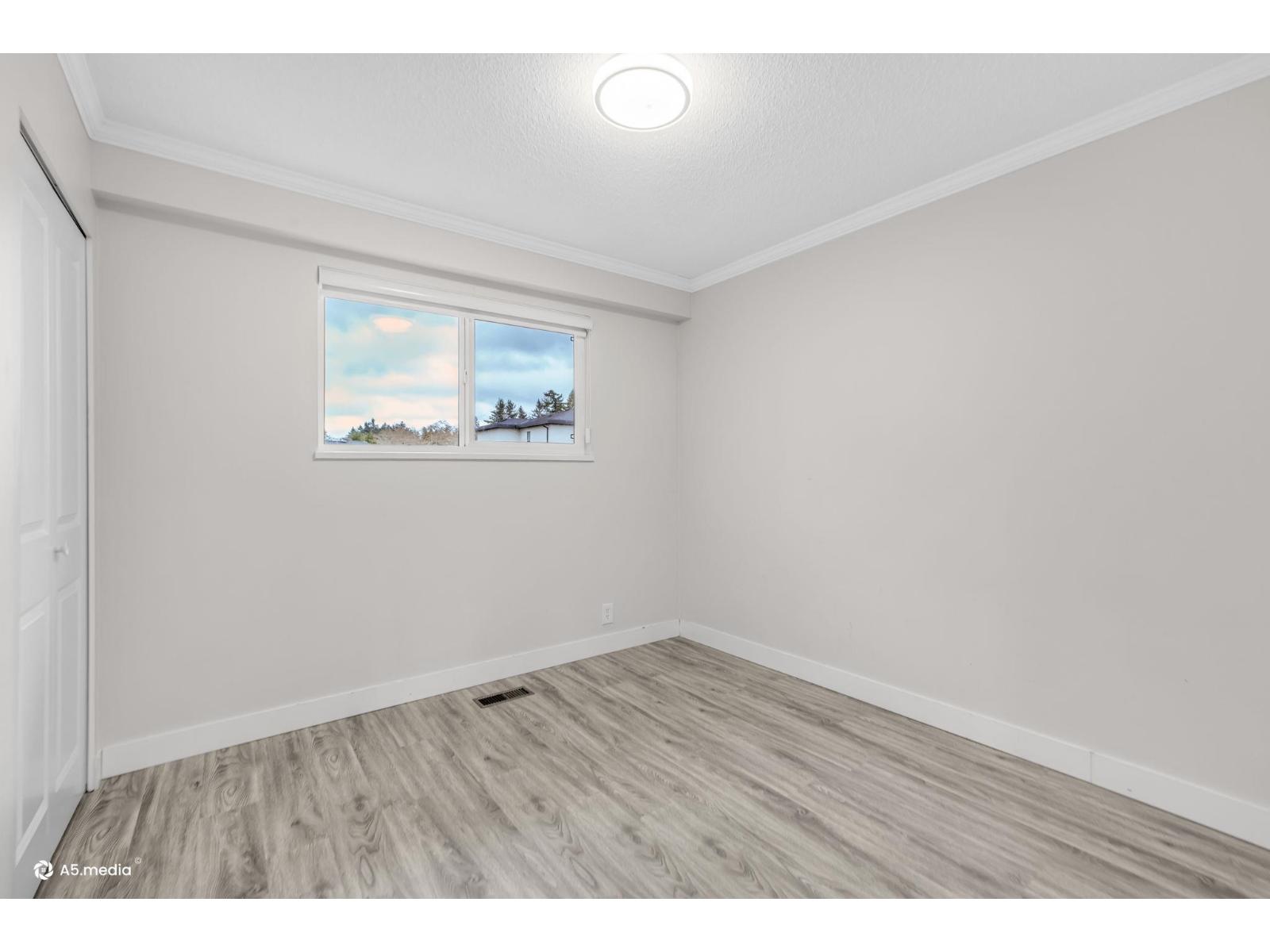 11573 84a Avenue, Delta, British Columbia  V4C 2S5 - Photo 18 - R3114185