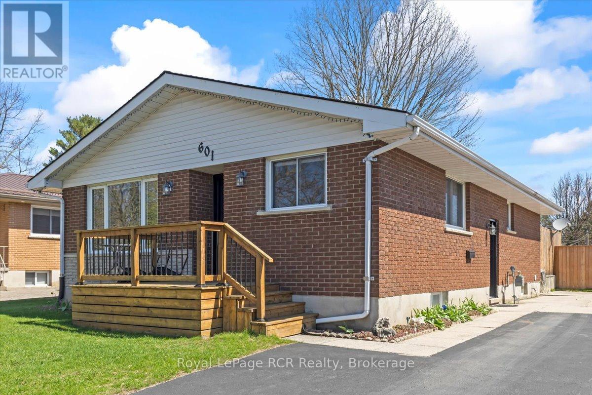 601 17TH AVENUE, Hanover, Ontario