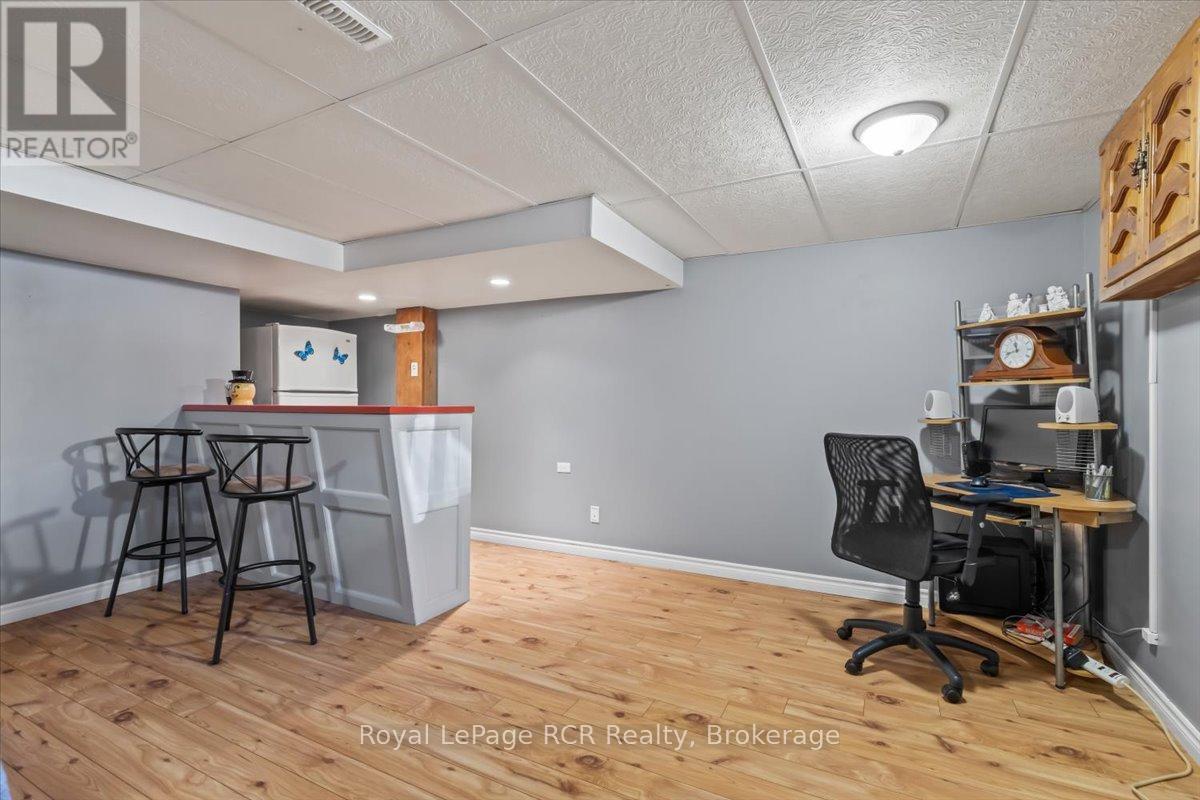 601 17th Avenue, Hanover, Ontario  N4N 3B1 - Photo 11 - X13036322