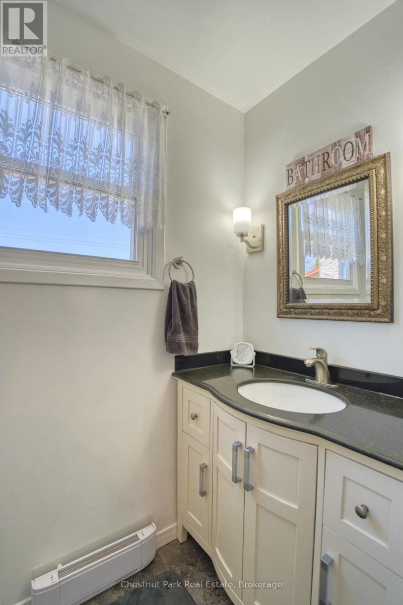 47 Water Street, Northern Bruce Peninsula, Ontario  N0H 2T0 - Photo 16 - X13036380