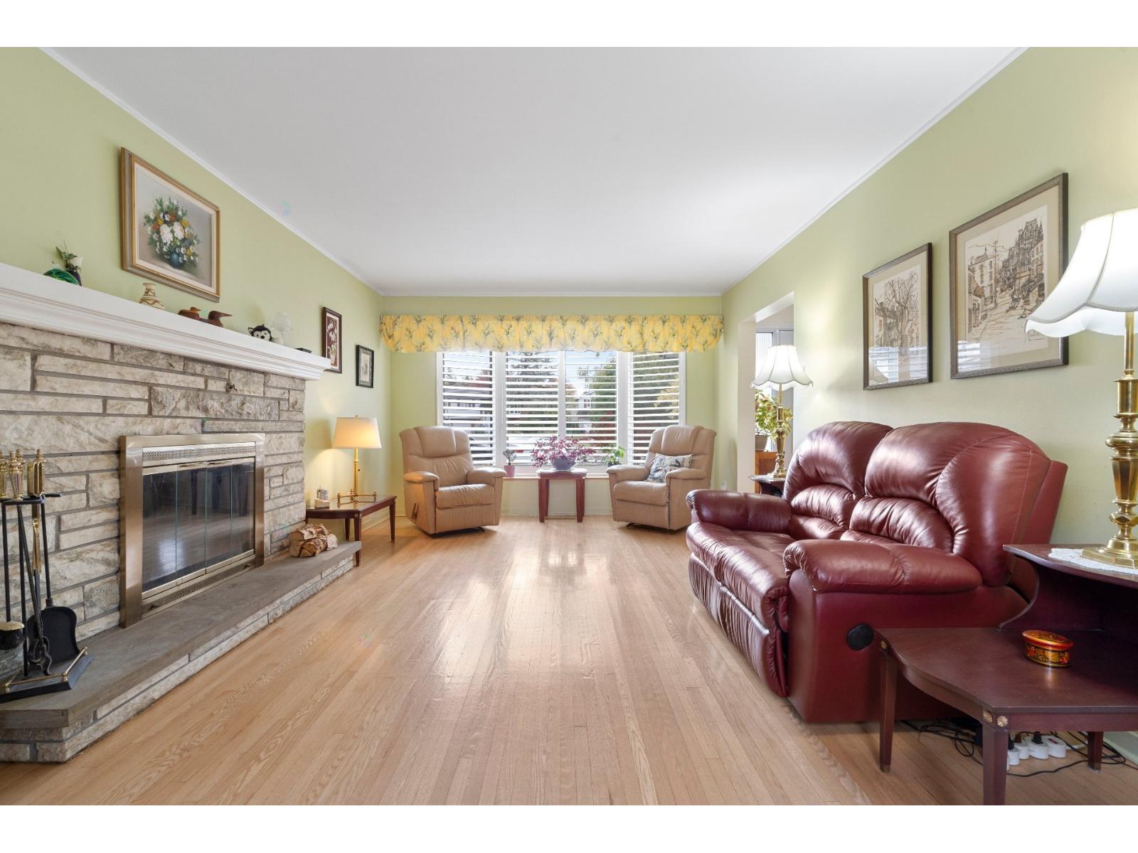 4493 Rue Kingston Montréal (Pierrefonds-Roxboro) Quebec Canada H9A2T5 5