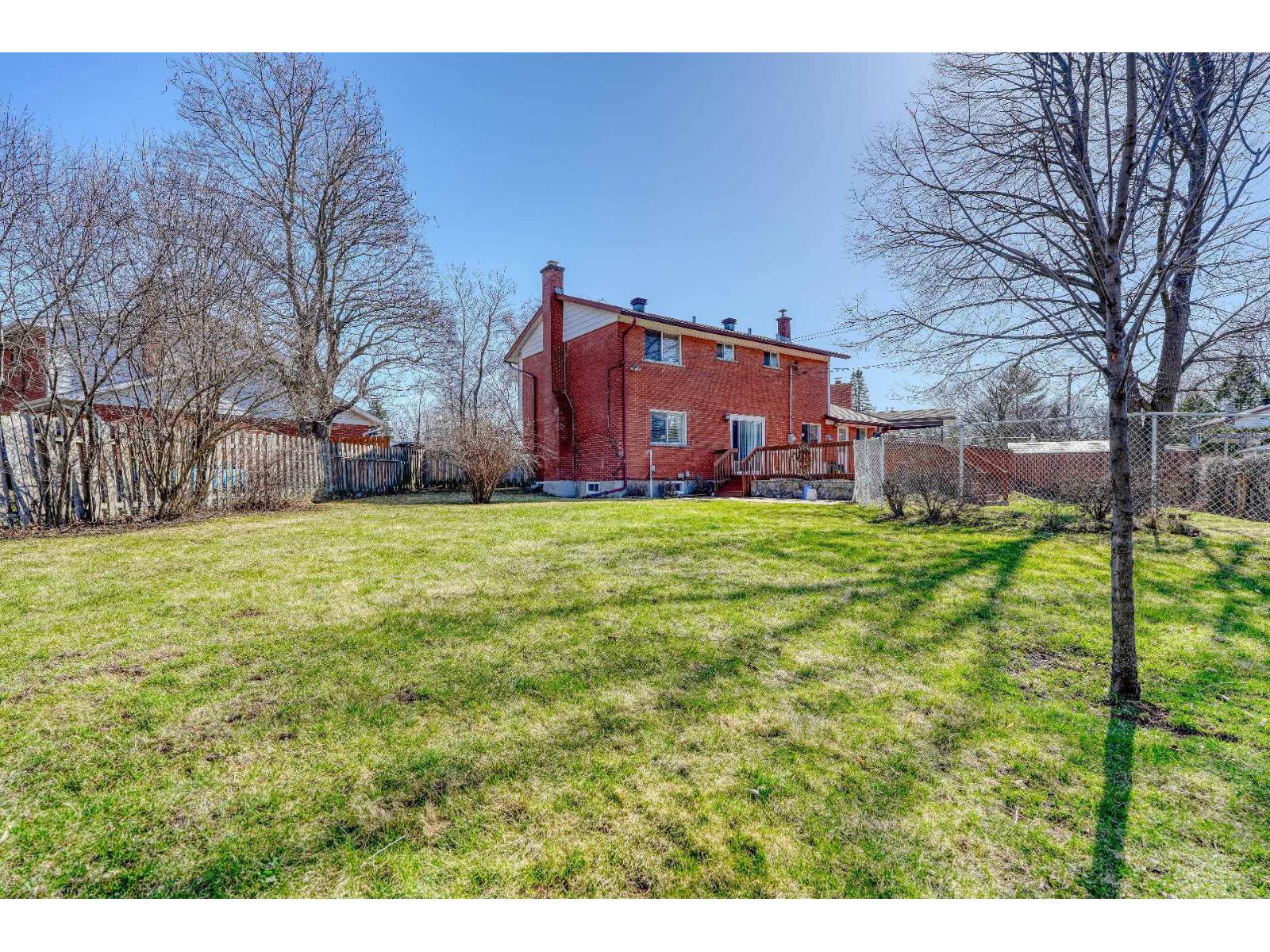 4493 Rue Kingston Montréal (Pierrefonds-Roxboro) Quebec Canada H9A2T5 2