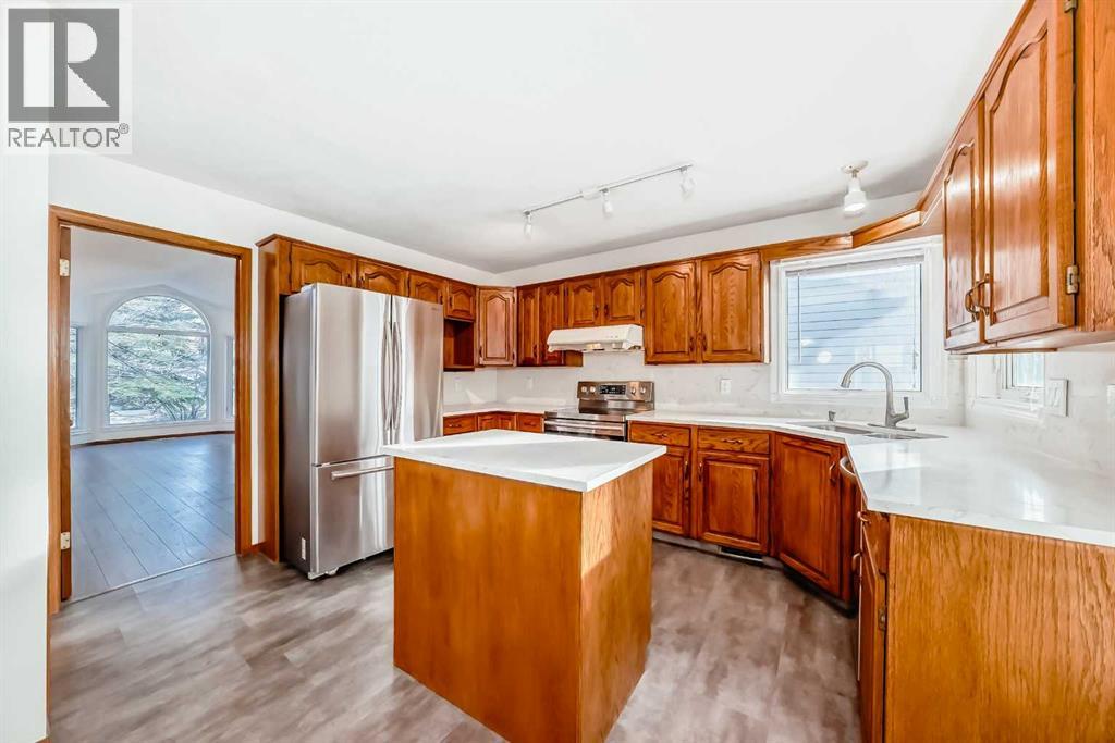 266 Edgepark Way Nw, Calgary, Alberta  T3A 4S7 - Photo 4 - A2276555