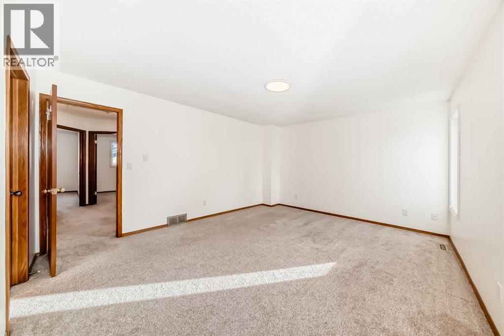 266 Edgepark Way Nw, Calgary, Alberta  T3A 4S7 - Photo 30 - A2276555