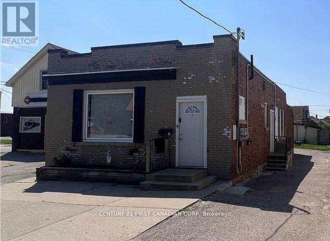 745 & 749 Hamilton Road, London East, Ontario  N5Z 1T8 - Photo 10 - X13036168