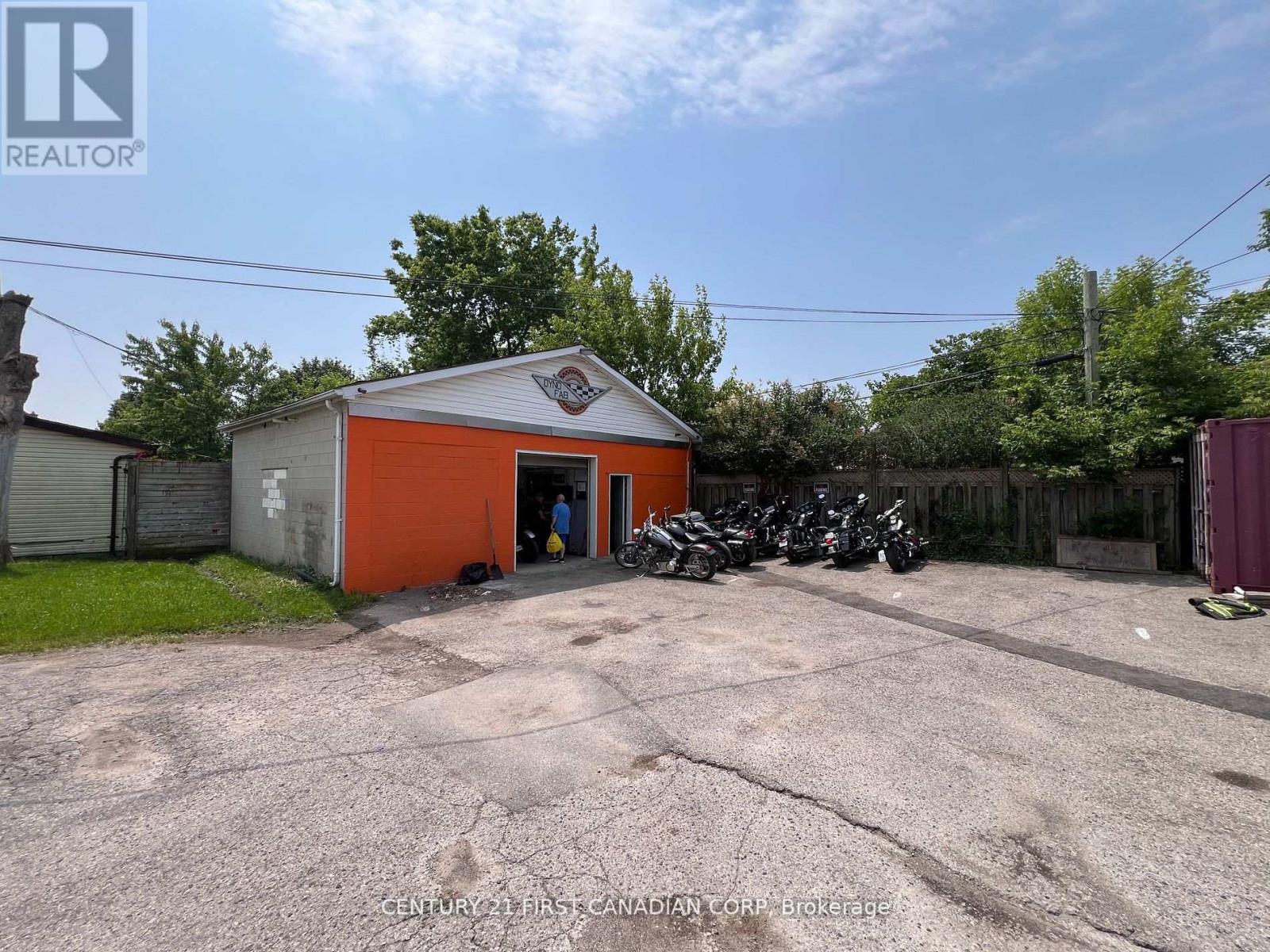 745 & 749 Hamilton Road, London East, Ontario  N5Z 1T8 - Photo 12 - X13036168