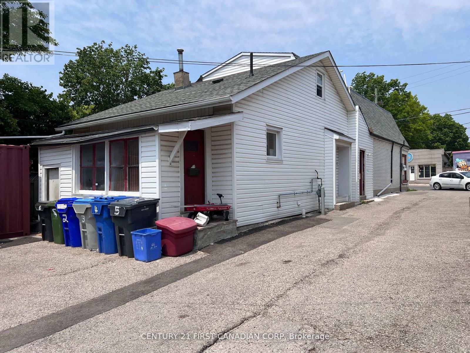 745 & 749 Hamilton Road, London East, Ontario  N5Z 1T8 - Photo 6 - X13036168