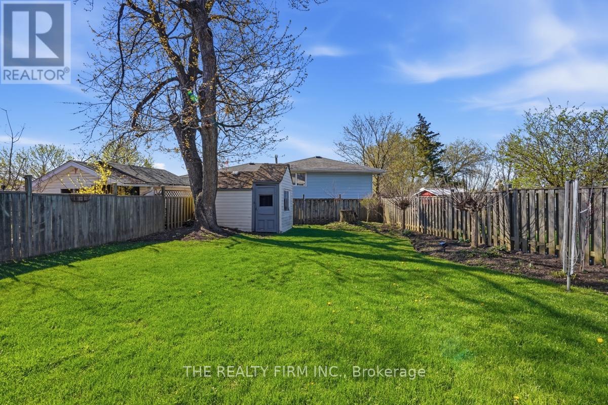923 Willow Lane, London South, Ontario  N6E 1H4 - Photo 42 - X13036274