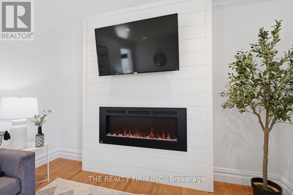 923 Willow Lane, London South, Ontario  N6E 1H4 - Photo 9 - X13036274