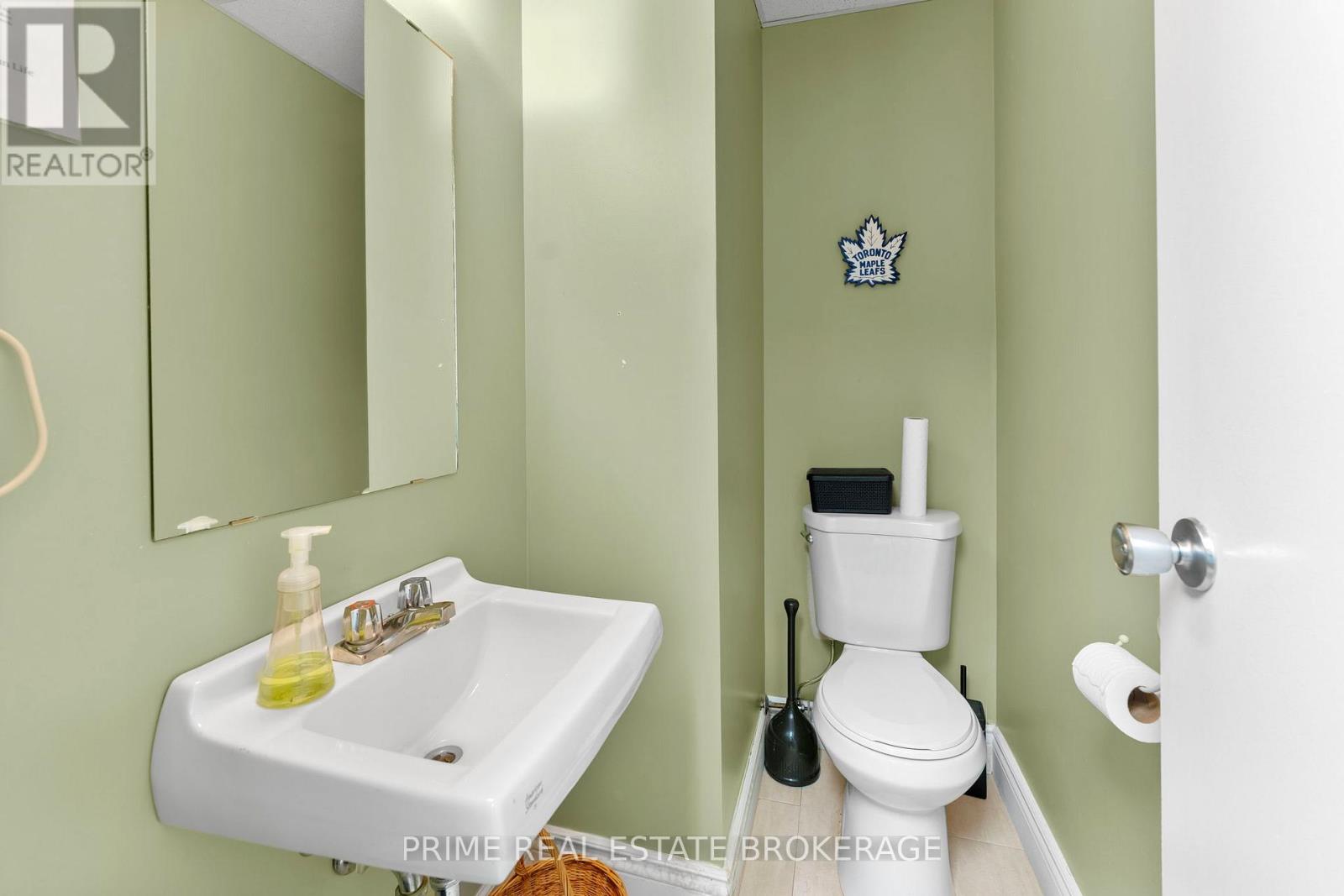 Unit #2 - 580 Waterloo Unit Street, London East, Ontario  N6B 2P9 - Photo 17 - X13036452