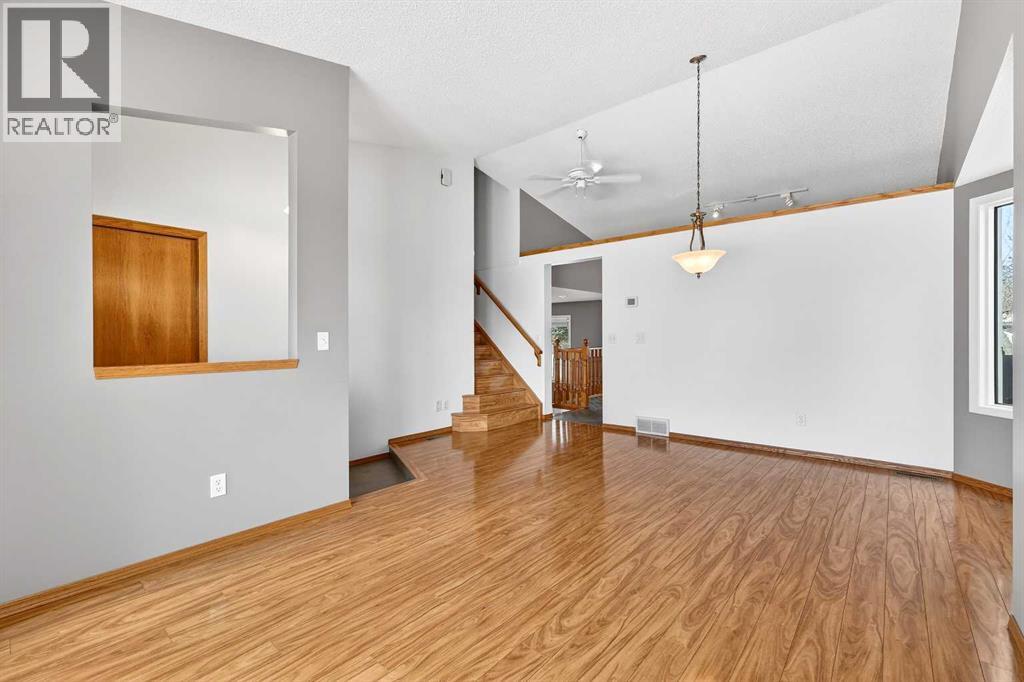 1208 Sunvista Way Se, Calgary, Alberta  T2X 3G1 - Photo 7 - A2289466