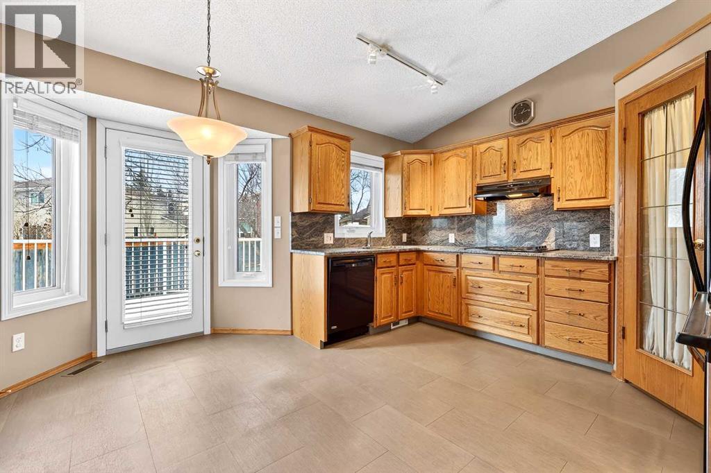 1208 Sunvista Way Se, Calgary, Alberta  T2X 3G1 - Photo 9 - A2289466