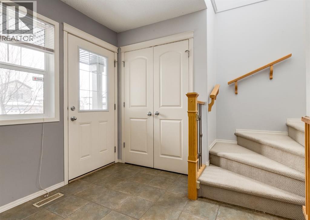 113 Luxstone Green SW, Airdrie, Alberta  T4B 3B9 - Photo 2 - A2294849