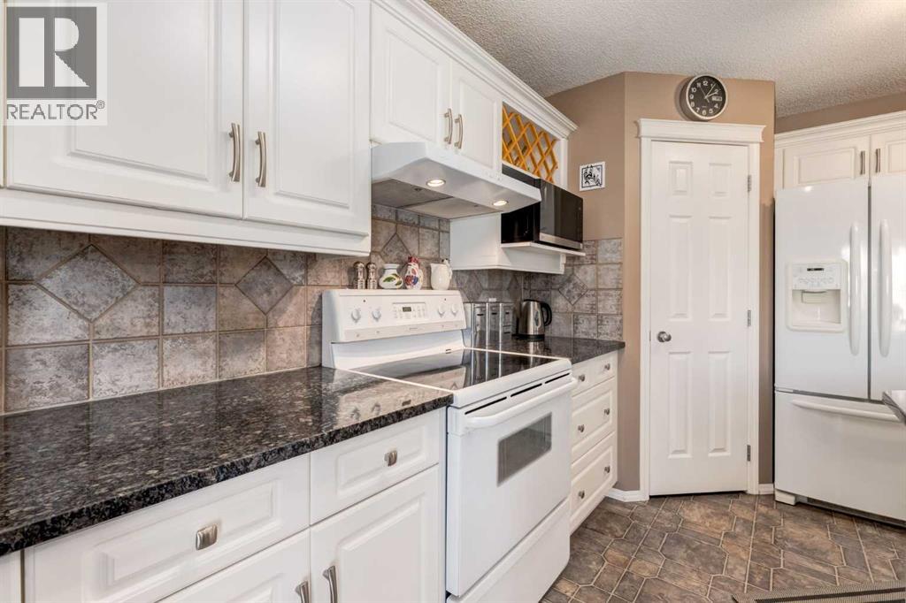 228 Cranfield Park SE, Calgary, Alberta  T3M 1B4 - Photo 8 - A2304323