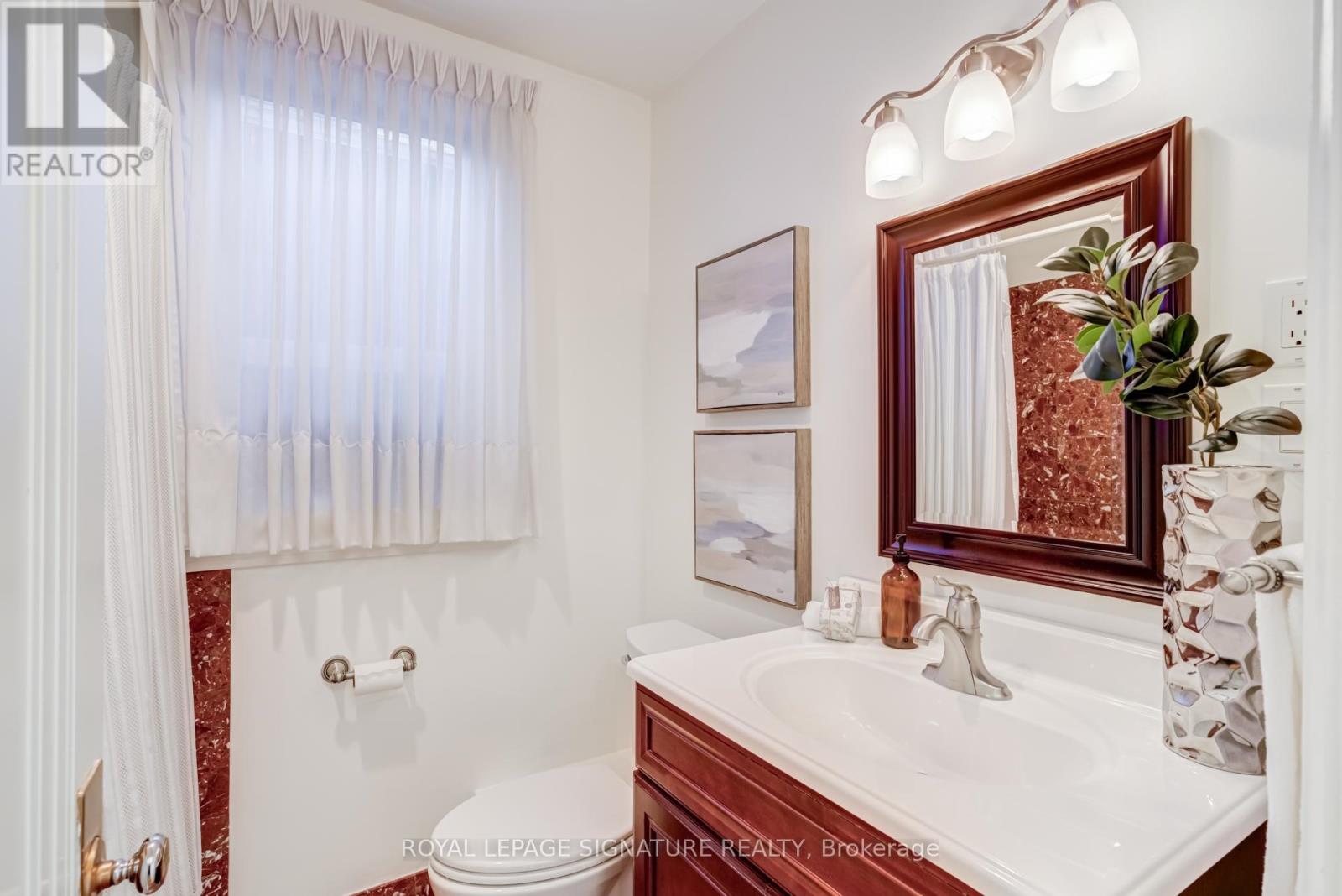 138 Melrose Avenue, Toronto, Ontario  M5M 1Y7 - Photo 21 - C13035950