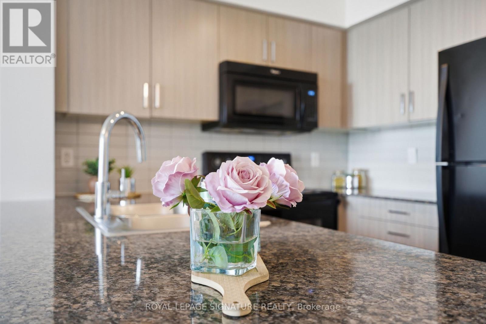 1116 - 80 Esther Lorrie Drive, Toronto, Ontario  M9W 0C6 - Photo 8 - W13035492