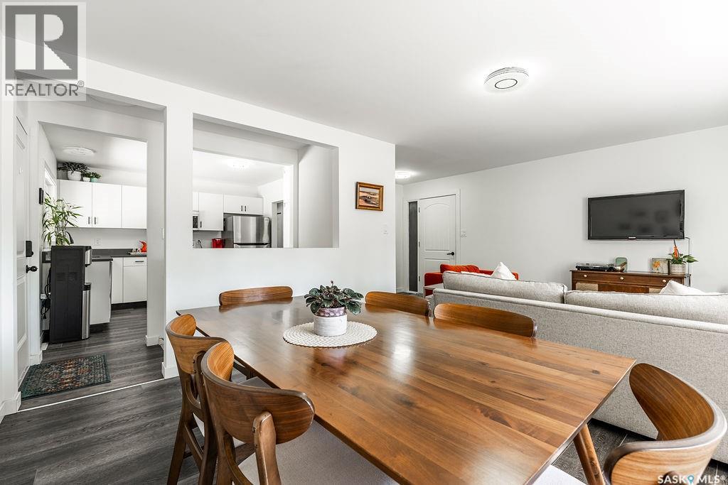 176 Tucker Crescent, Saskatoon, Saskatchewan  S7H 3H9 - Photo 4 - SK033751