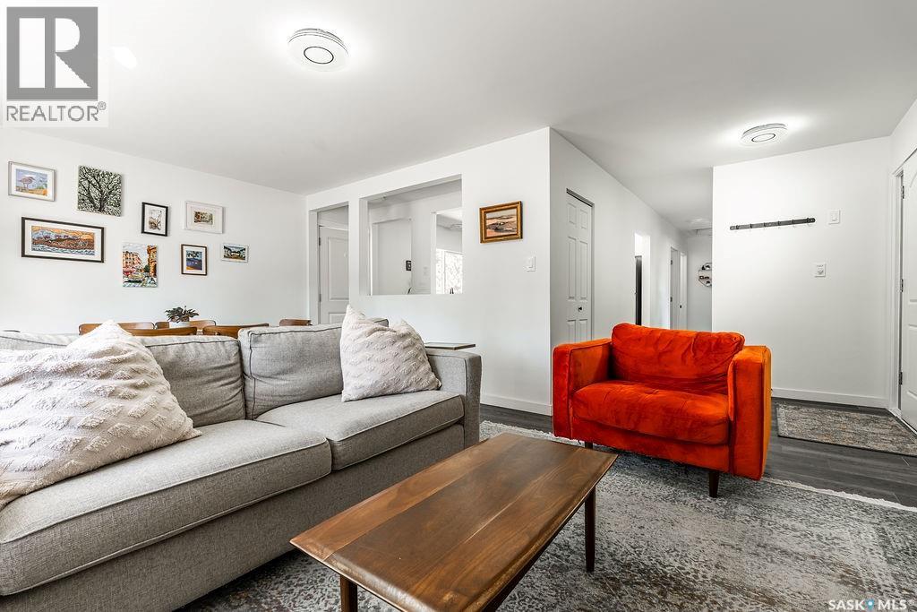 176 Tucker Crescent, Saskatoon, Saskatchewan  S7H 3H9 - Photo 6 - SK033751