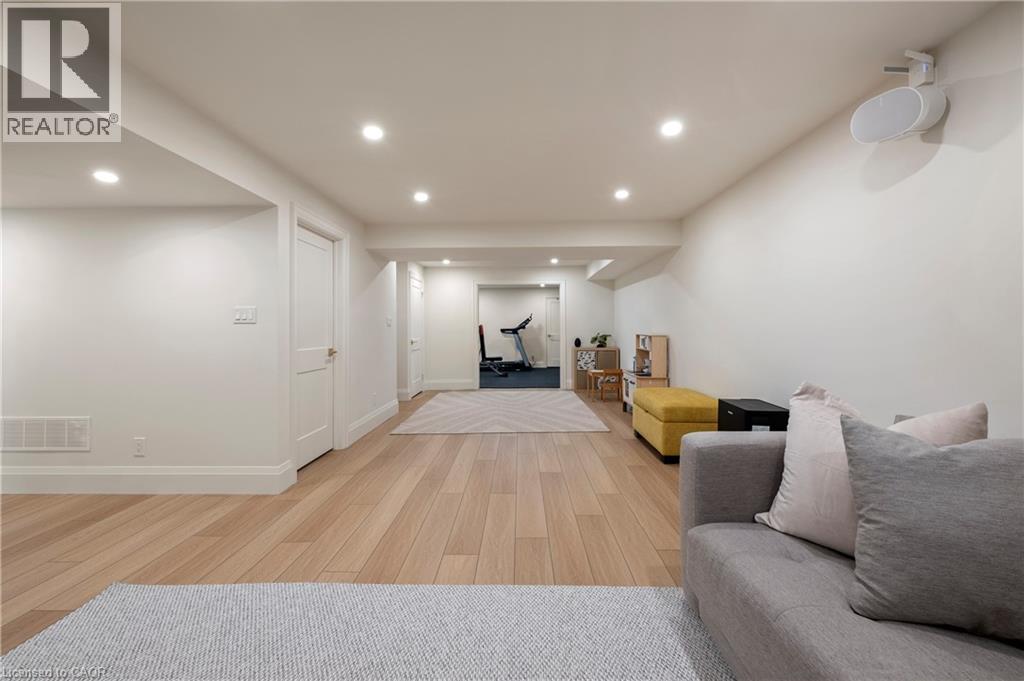 53 Redfern Avenue Unit# 2, Hamilton, Ontario  L9C 0E2 - Photo 38 - 40823407