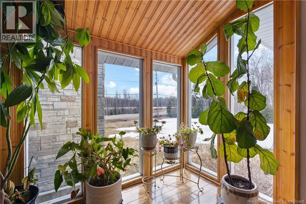 1 Silverwood Drive, Miramichi, New Brunswick  E1V 5Z1 - Photo 2 - NB137822