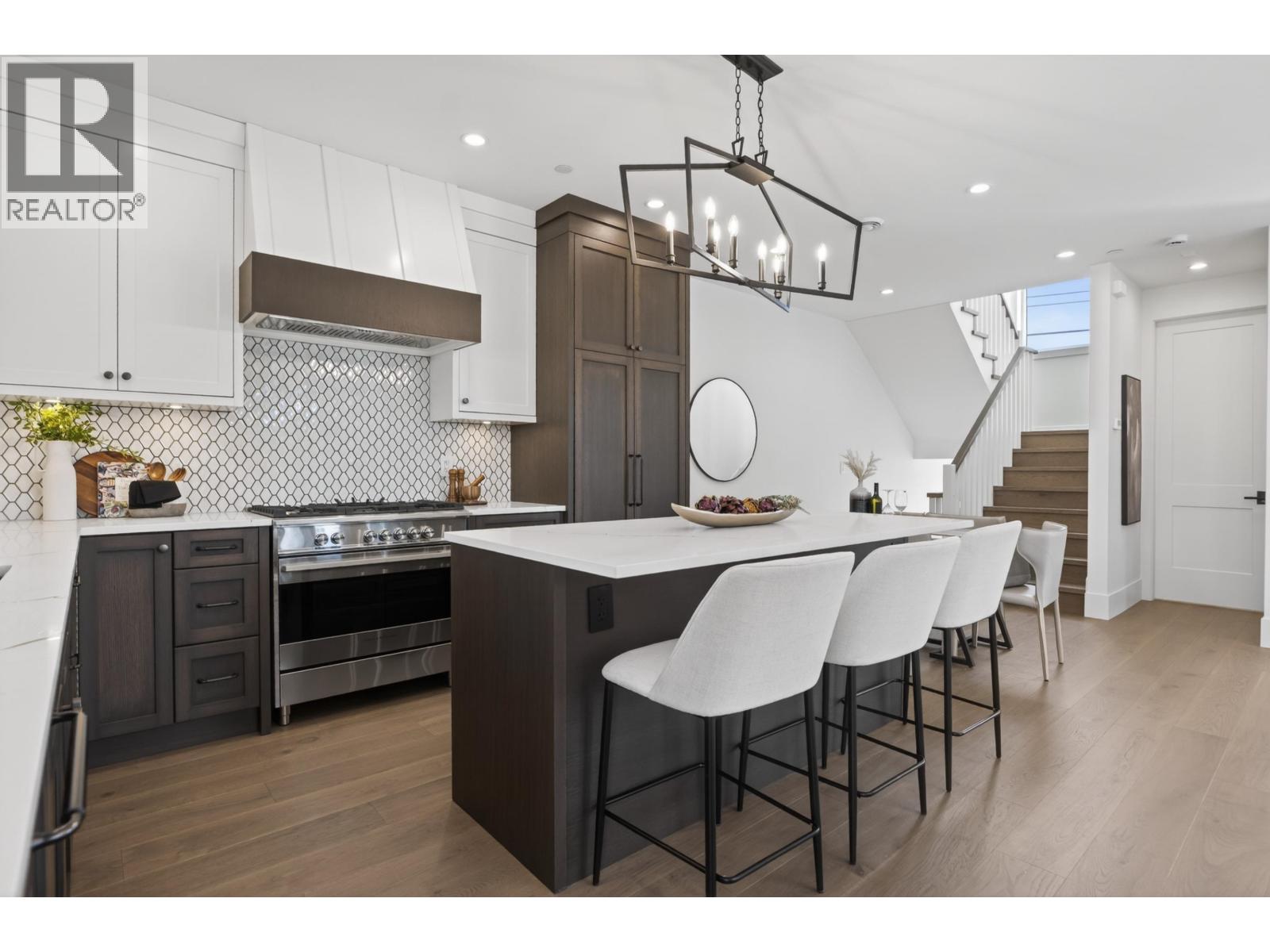 2 902 First Street, New Westminster, British Columbia  V3L 2J2 - Photo 9 - R3114945