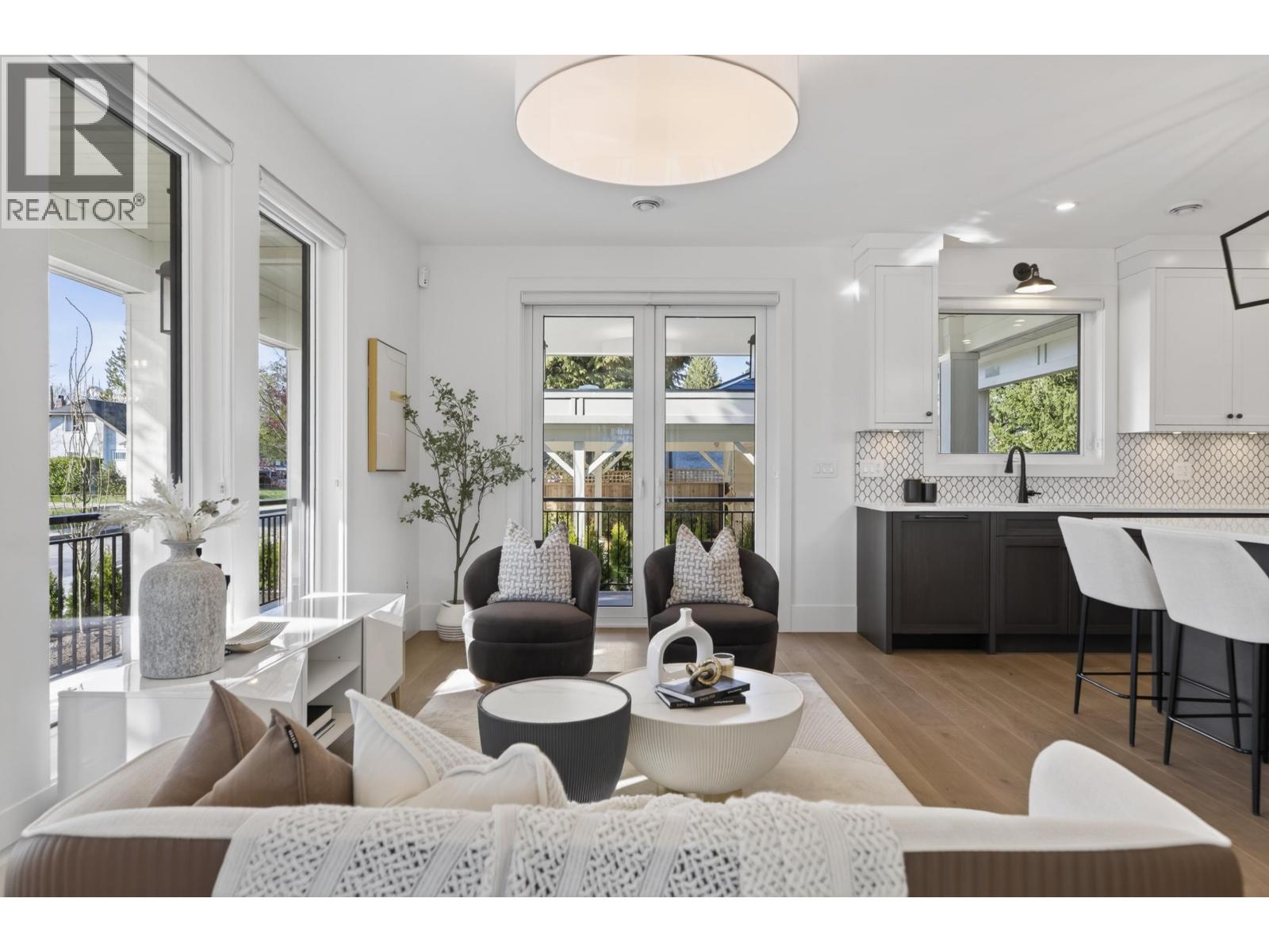 2 902 First Street, New Westminster, British Columbia  V3L 2J2 - Photo 4 - R3114945