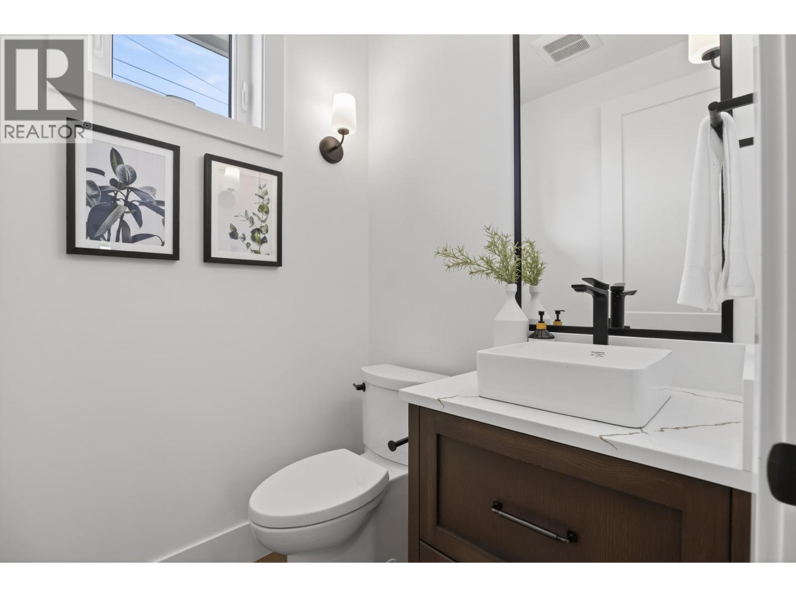 2 902 First Street, New Westminster, British Columbia  V3L 2J2 - Photo 20 - R3114945